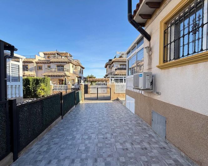 Image No.16-Quad de 2 chambres à vendre à Villamartin