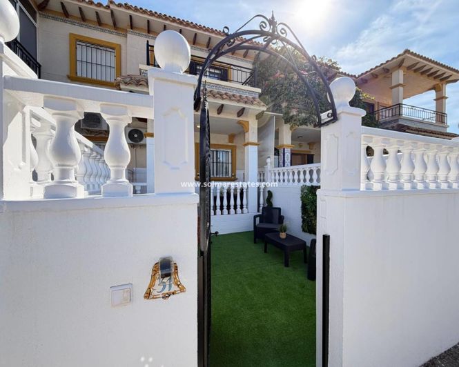 Image No.13-3 Bed Townhouse for sale