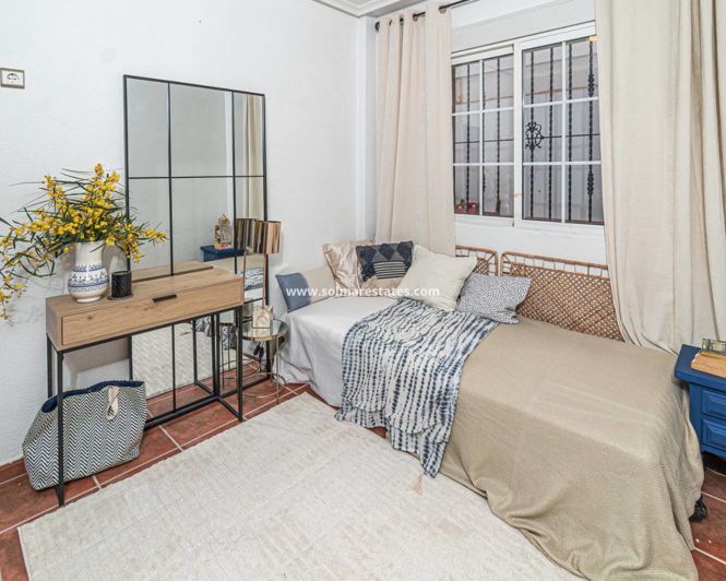 Image No.14-3 Bed Townhouse for sale