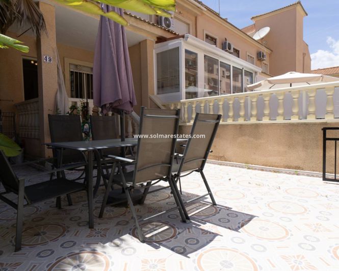 Image No.25-3 Bed Townhouse for sale