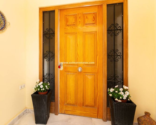 Image No.14-3 Bed House for sale