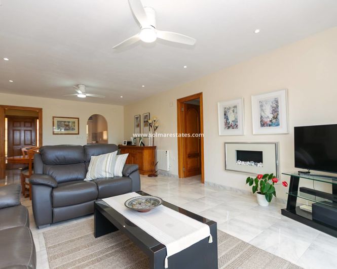 Image No.20-3 Bed House for sale