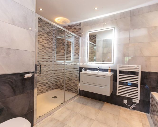Image No.34-3 Bed House for sale