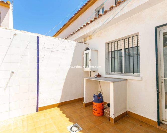 Image No.22-2 Bed Townhouse for sale
