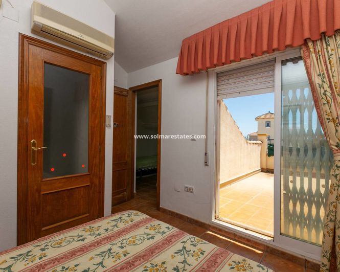 Image No.36-2 Bed Townhouse for sale