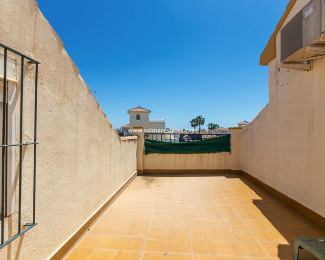 Image No.40-2 Bed Townhouse for sale