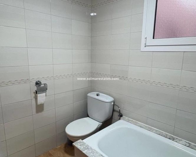 Image No.30-2 Bed Apartment for sale