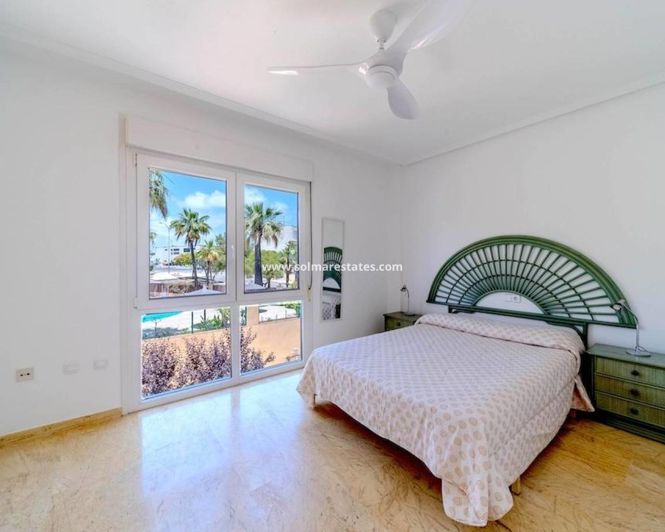 Image No.17-3 Bed Townhouse for sale