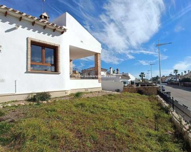 Image No.43-3 Bed Villa for sale