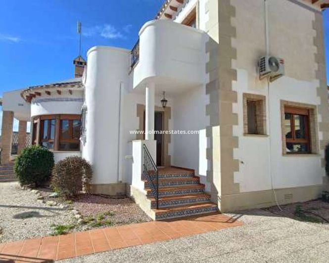Image No.44-3 Bed Villa for sale