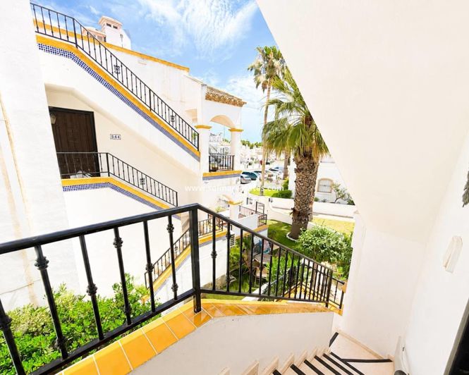 Image No.27-2 Bed Apartment for sale