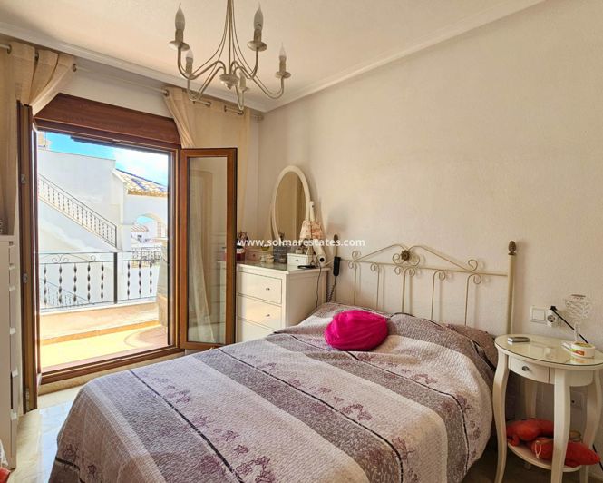 Image No.6-2 Bed Townhouse for sale