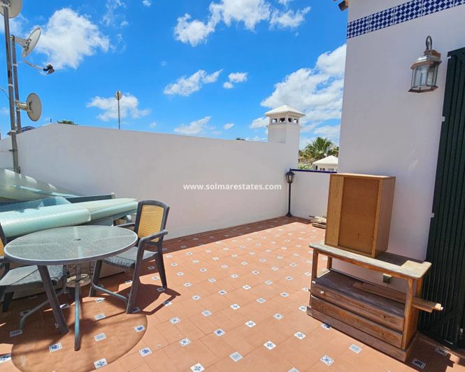 Image No.8-2 Bed Townhouse for sale