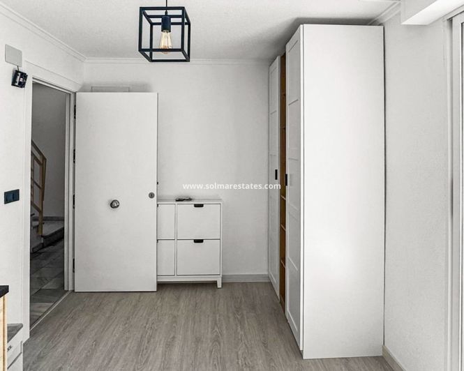 Image No.22-2 Bed Apartment for sale