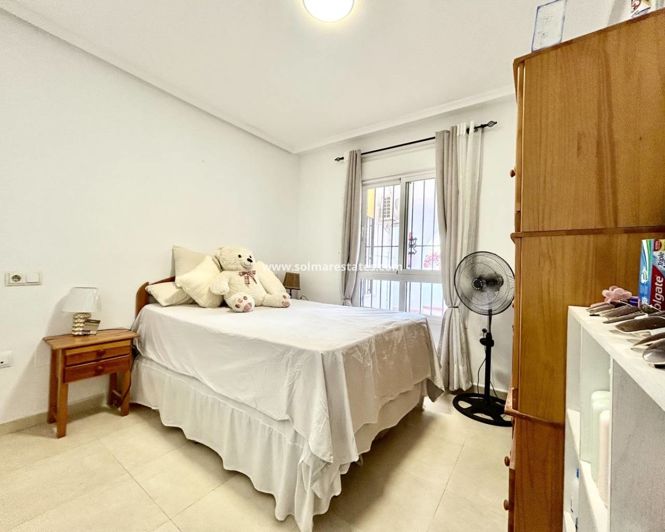Image No.20-2 Bed Apartment for sale