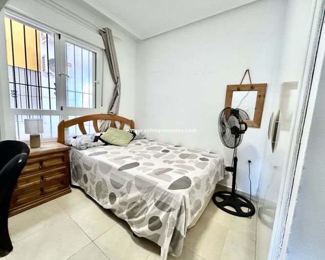 Image No.21-2 Bed Apartment for sale