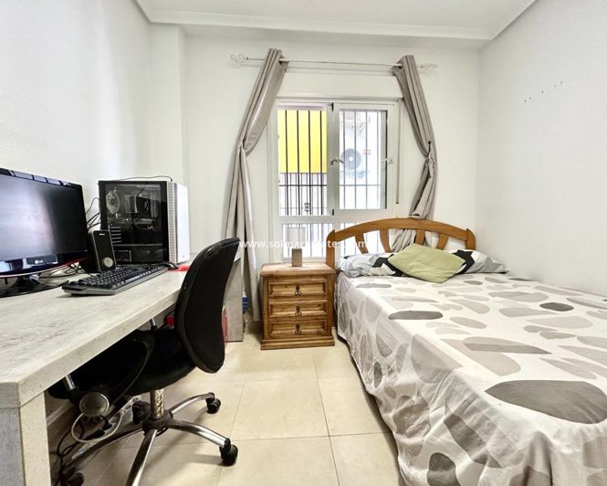 Image No.22-2 Bed Apartment for sale