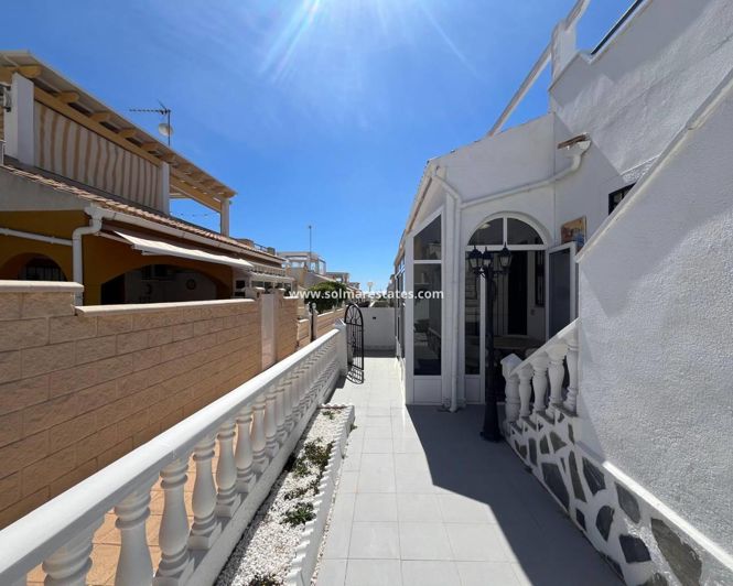 Image No.19-Bungalow de 2 chambres à vendre à Punta Prima