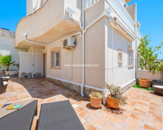 Image No.42-3 Bed House for sale