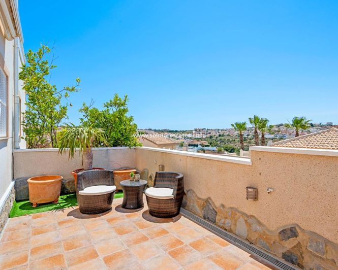 Image No.45-3 Bed House for sale