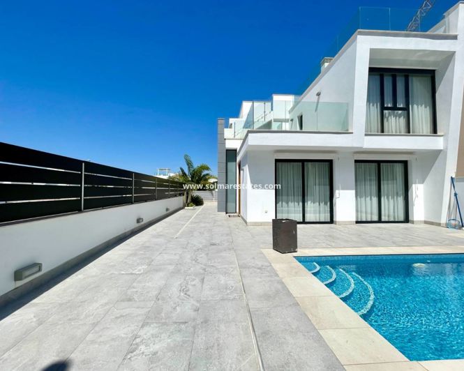 Image No.10-3 Bed Villa for sale