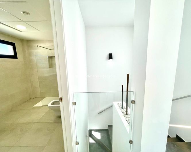 Image No.22-3 Bed Villa for sale