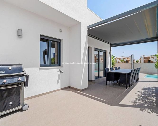 Image No.25-3 Bed Villa for sale