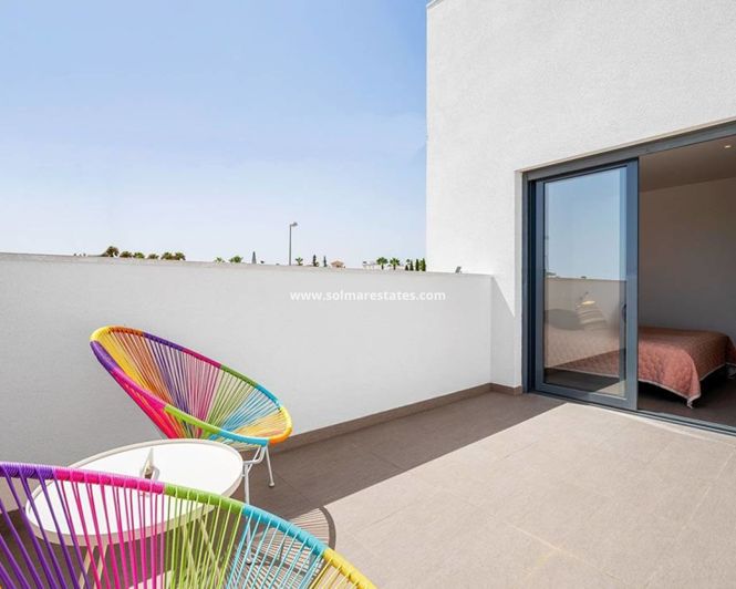 Image No.27-3 Bed Villa for sale
