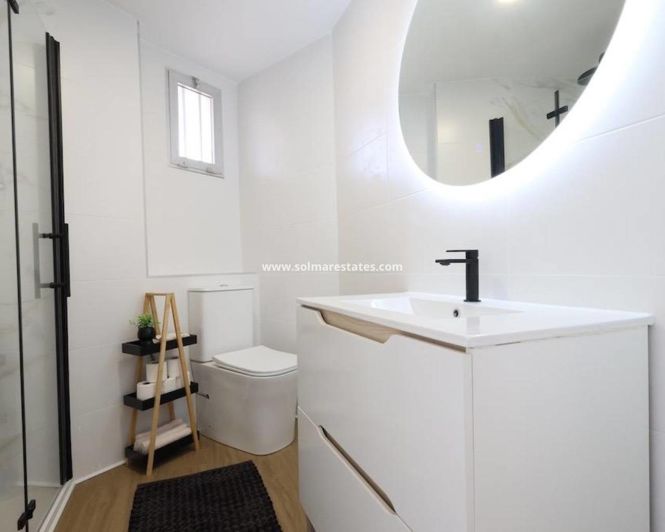 Image No.17-3 Bed Apartment for sale