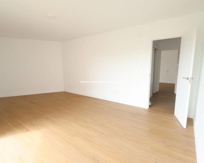 Image No.3-3 Bed Apartment for sale