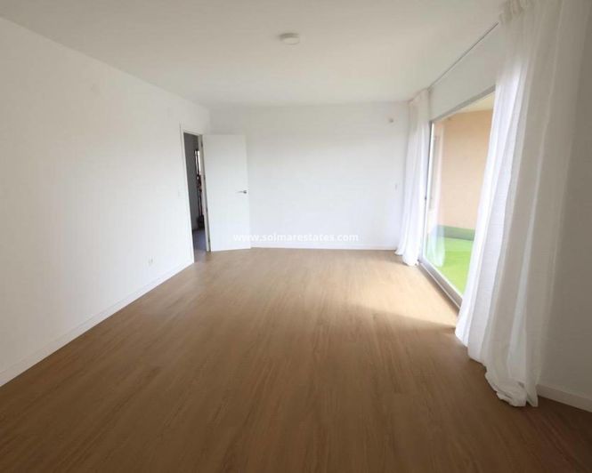 Image No.8-3 Bed Apartment for sale