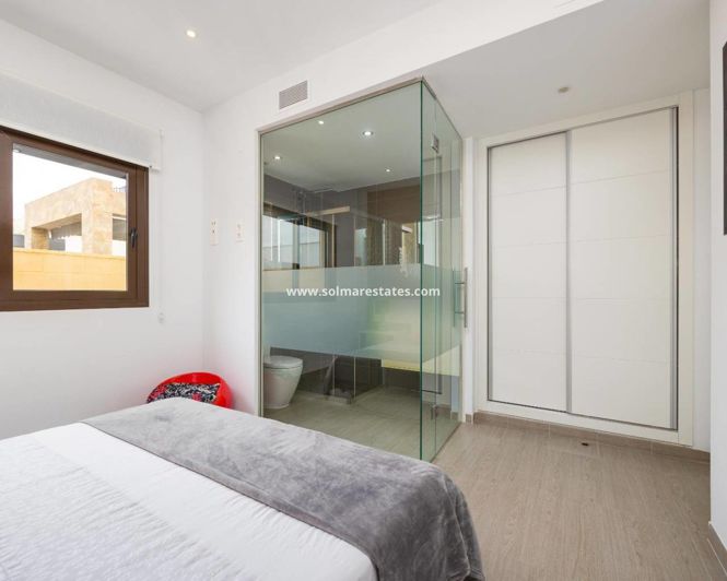 Image No.17-3 Bed Villa for sale