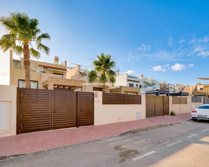 Image No.5-3 Bed Villa for sale