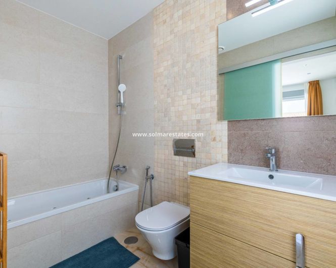 Image No.28-3 Bed Villa for sale