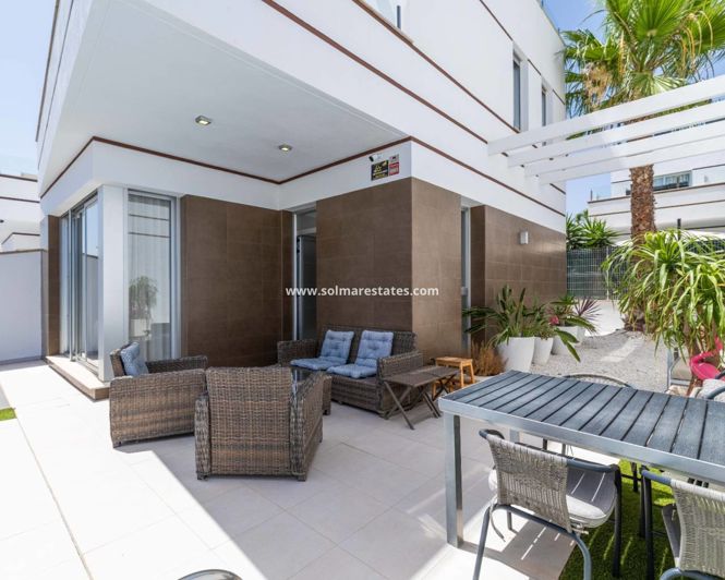 Image No.6-3 Bed Villa for sale