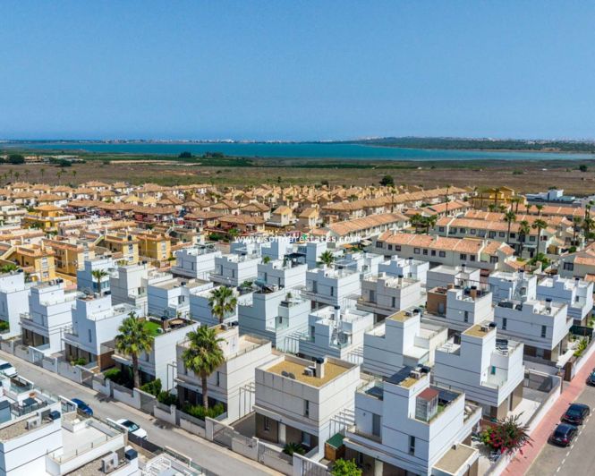 Image No.8-3 Bed Villa for sale