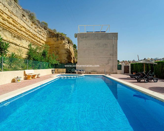 Image No.27-2 Bed Apartment for sale