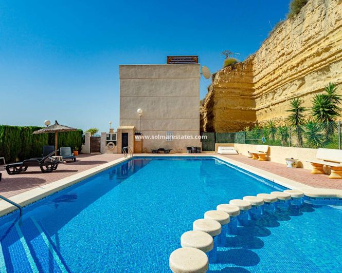 Image No.29-2 Bed Apartment for sale