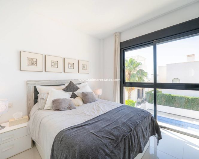 Image No.20-3 Bed Villa for sale