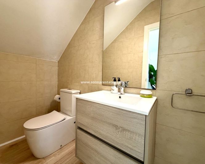 Image No.23-2 Bed Townhouse for sale
