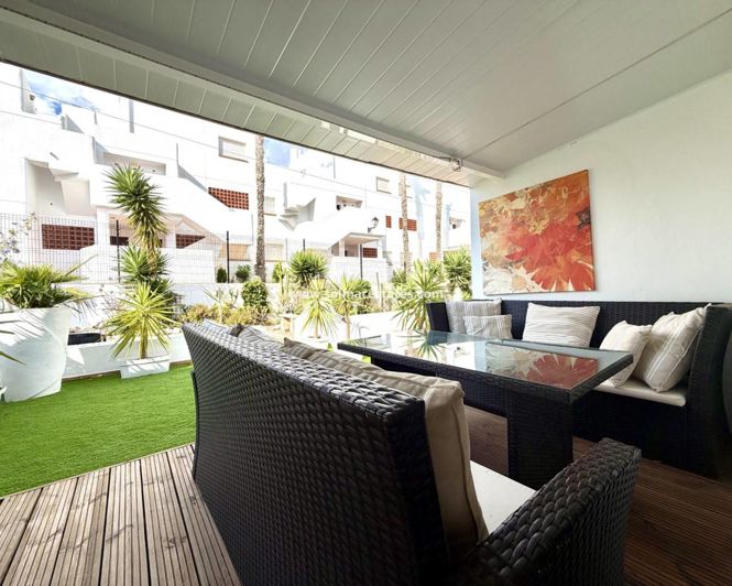 Image No.9-2 Bed Townhouse for sale