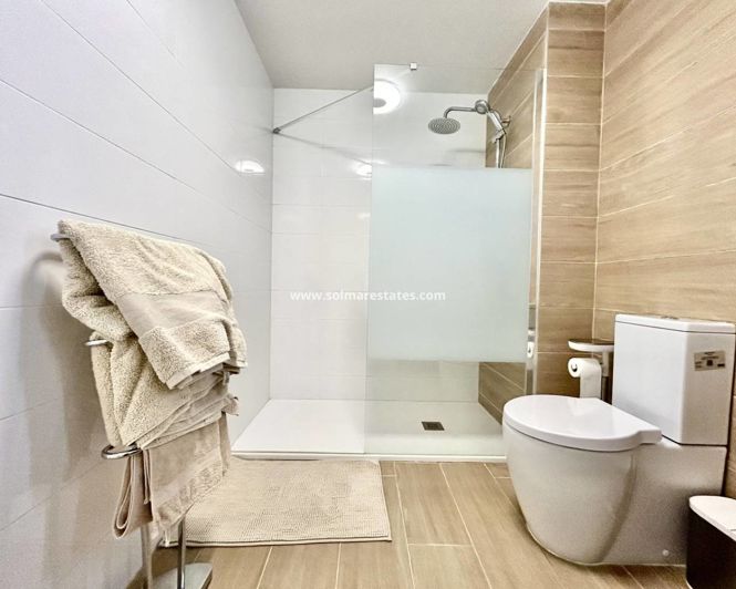 Image No.25-2 Bed Apartment for sale