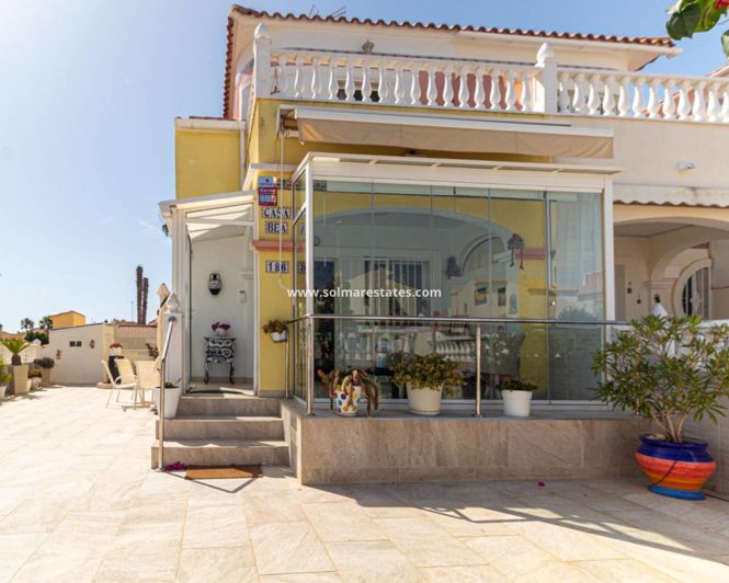 Image No.3-Maison de 2 chambres à vendre à Cabo Roig