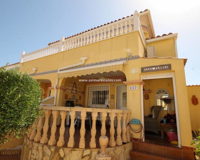 Image No.13-3 Bed Townhouse for sale