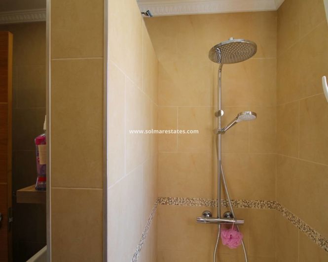 Image No.20-3 Bed Townhouse for sale
