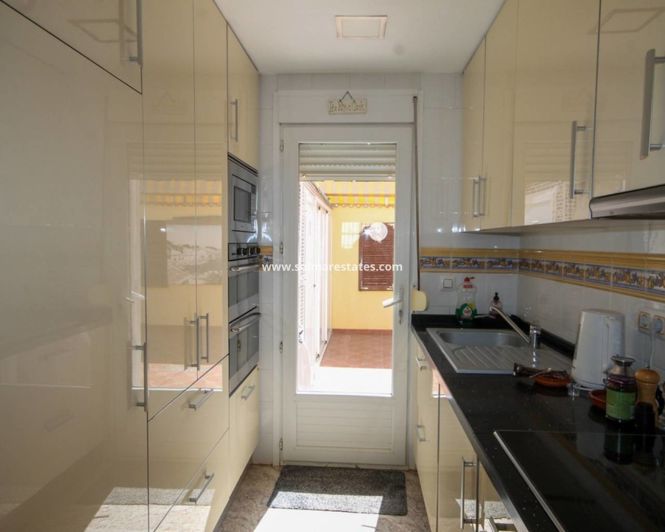 Image No.3-3 Bed Townhouse for sale