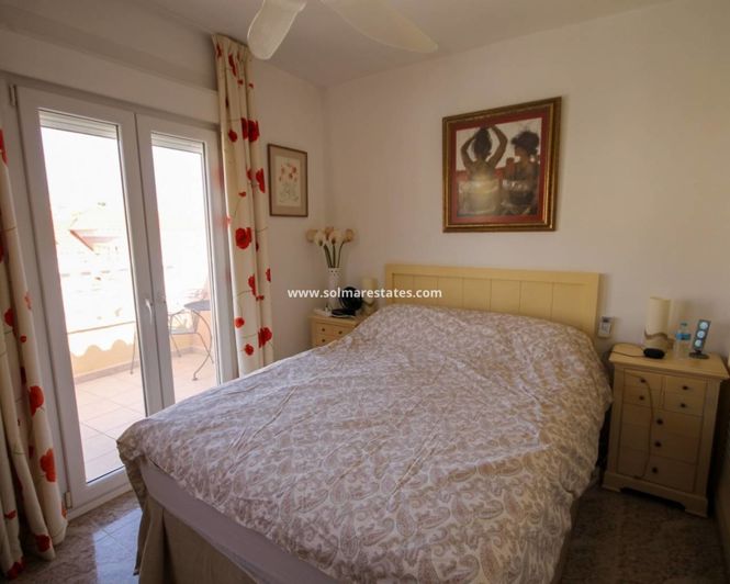 Image No.6-3 Bed Townhouse for sale