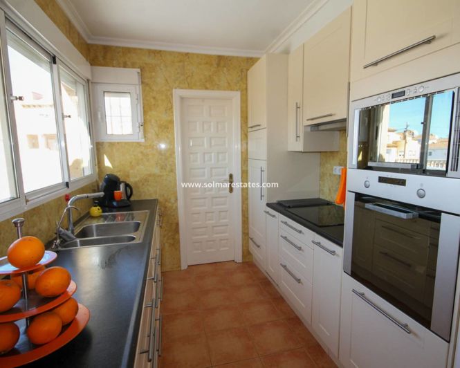 Image No.3-Villa de 4 chambres à vendre à Villamartin