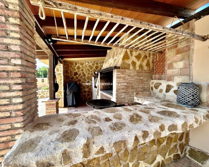 Image No.37-5 Bed Villa for sale