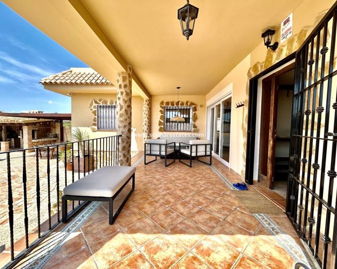 Image No.40-5 Bed Villa for sale
